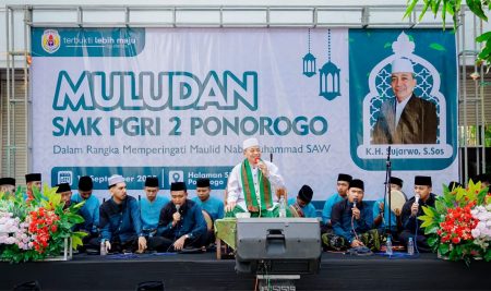 Peringatan Maulid Nabi Muhammad SAW di SMK PGRI 2 Ponorogo